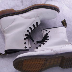 1460 Women's Dr. Martens (Size 10)
